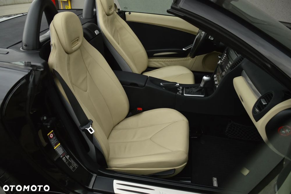 Mercedes-Benz SLK - 28