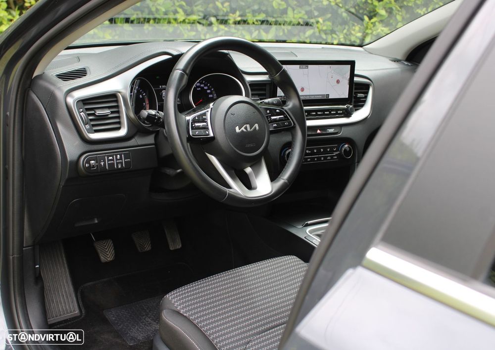 Kia XCeed 1.0 T-GDI Dynamic - 30