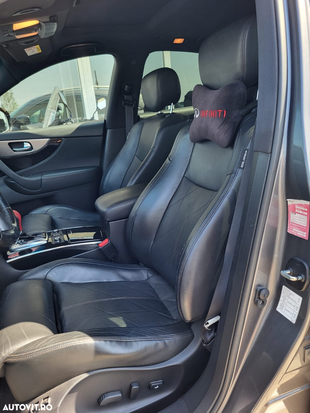 Infiniti Q70 3.0d S Premium - 10