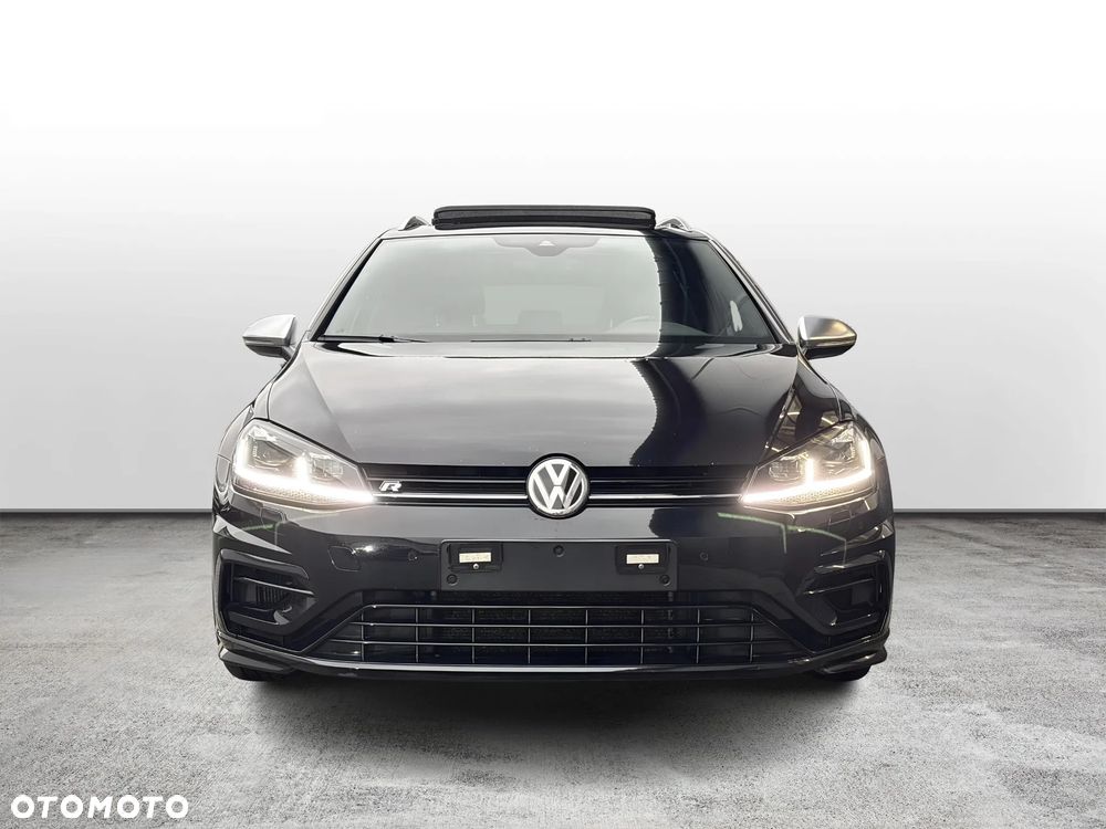 Volkswagen Golf - 28