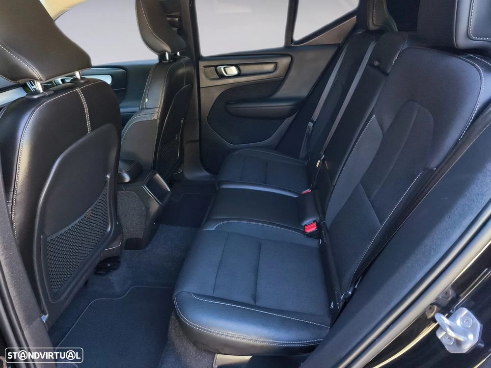 Volvo XC 40 2.0 D3 Momentum Plus - 10