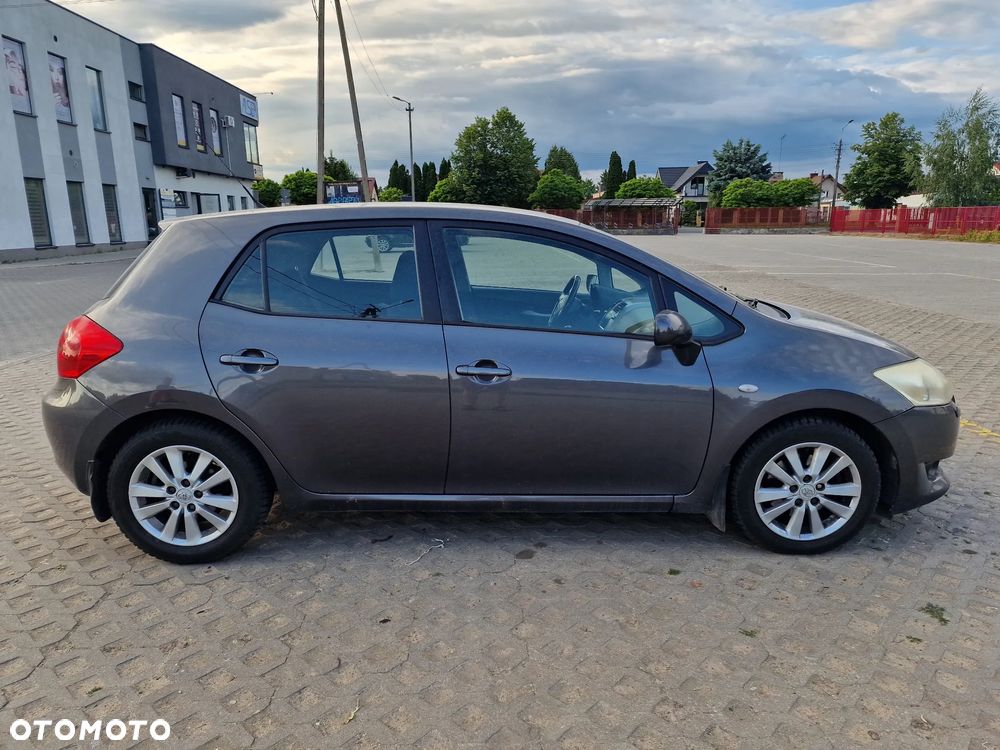 Toyota Auris 2.0 D-4D Prestige - 3