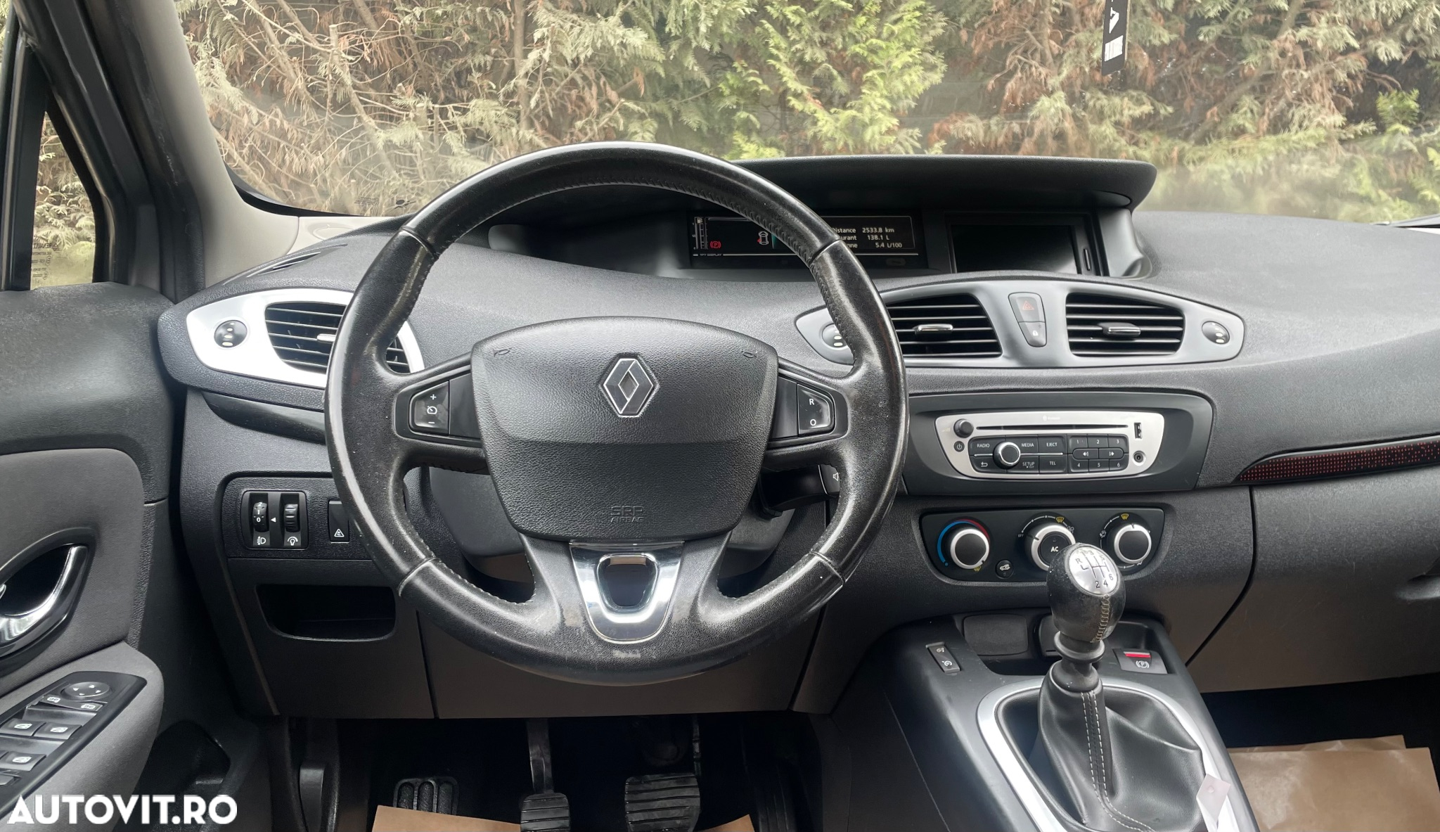 Renault Scenic ENERGY dCi 110 S&S Bose Edition - 8