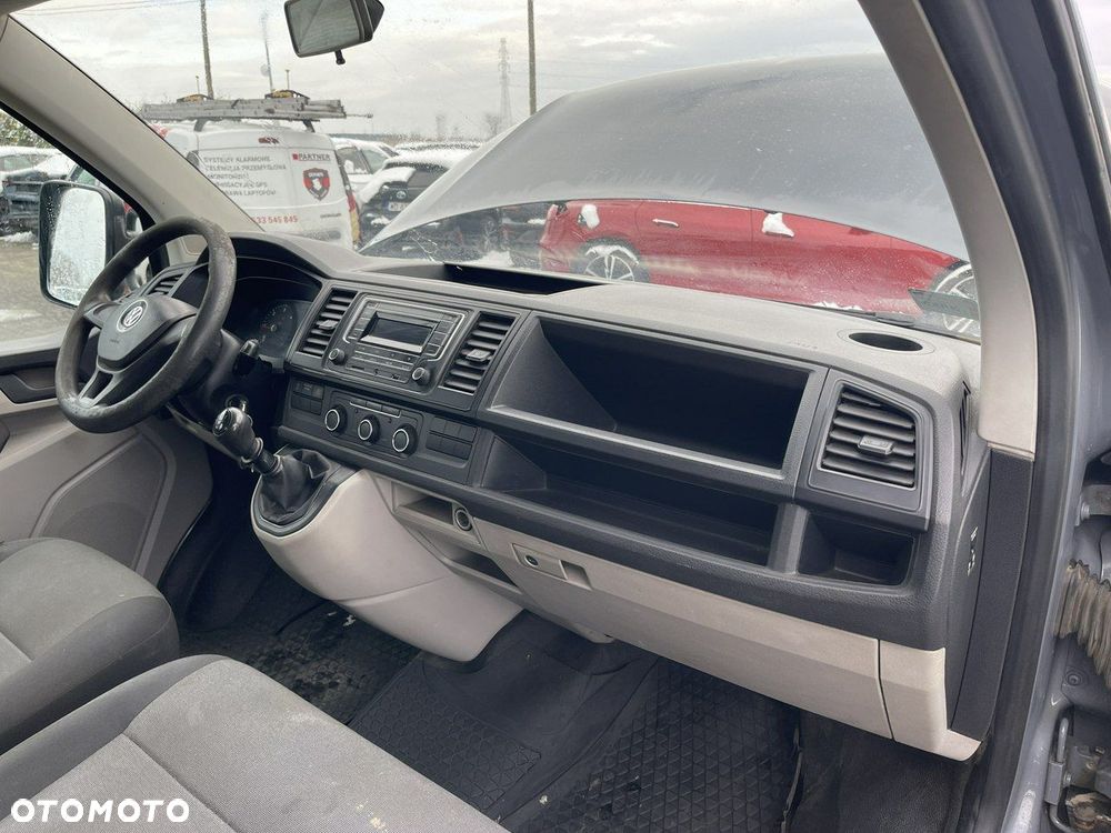 Volkswagen Transporter - 9