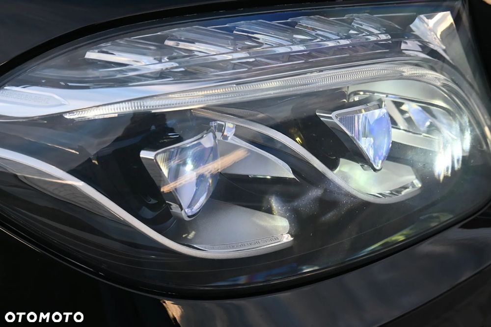 Mercedes-Benz GLS - 34