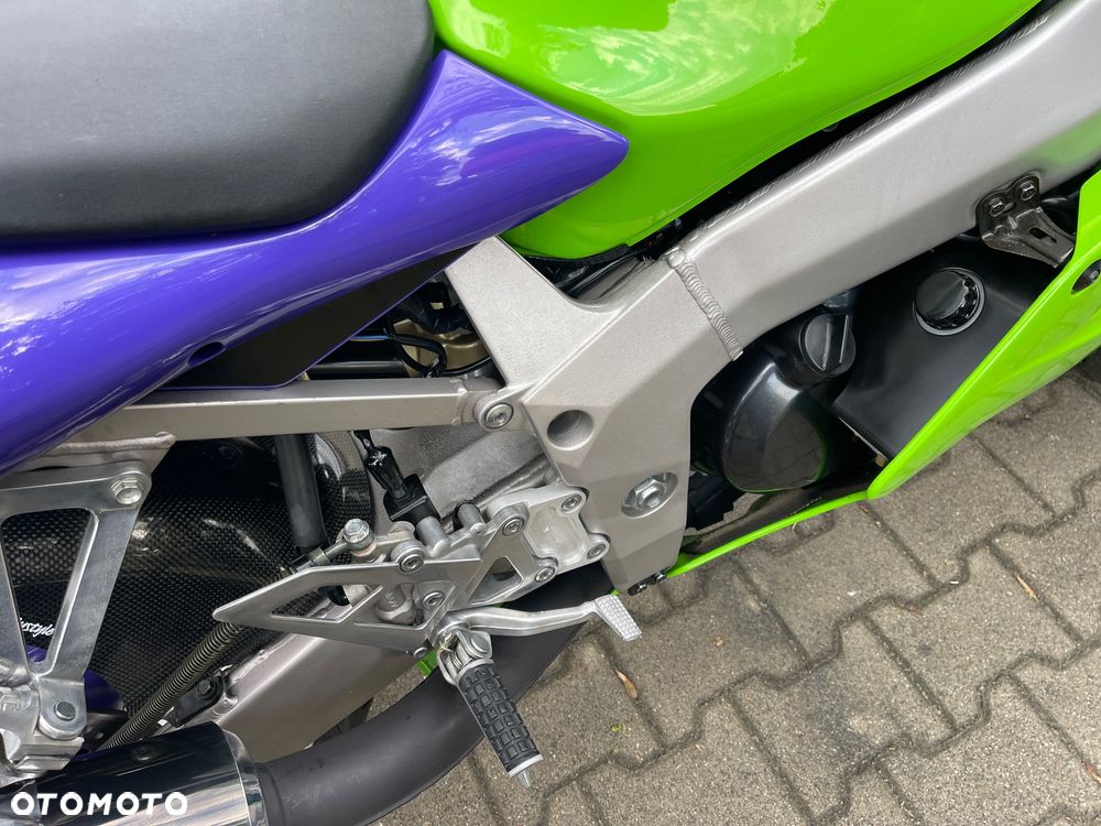 Kawasaki ZX - 20
