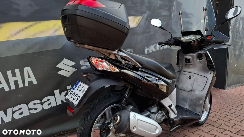 Aprilia Sportcity - 6
