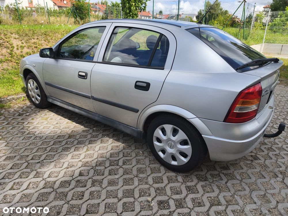 Opel Astra - 2