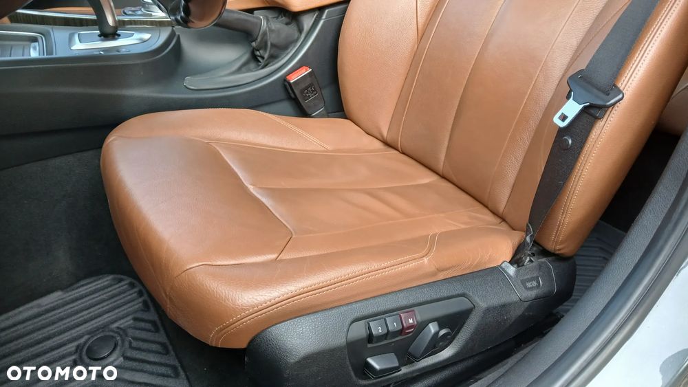 BMW Seria 3 330d Sport-Aut Luxury Line - 20