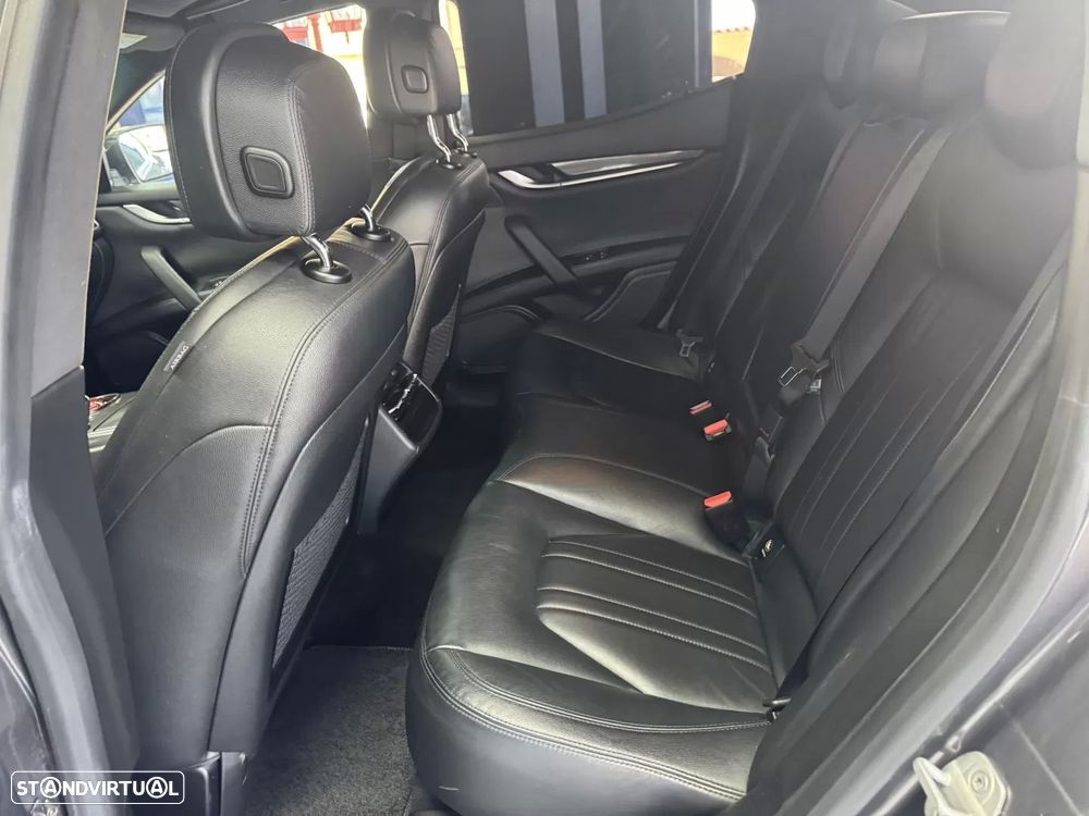 Maserati Ghibli 3.0 V6 - 32