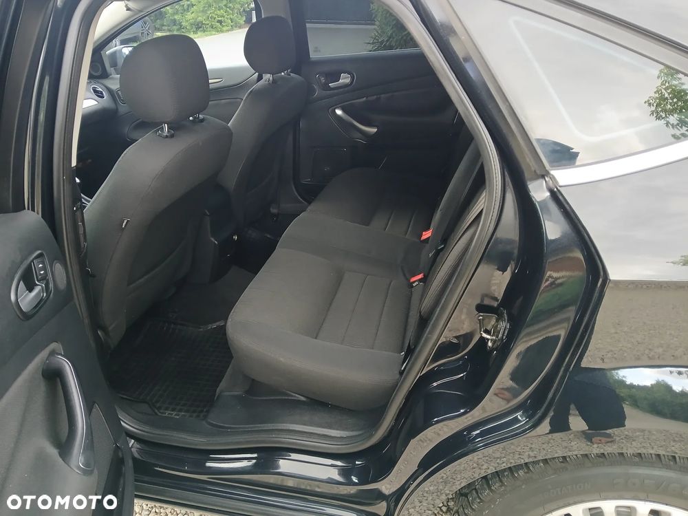 Ford Mondeo 2.0 TDCi Titanium - 12