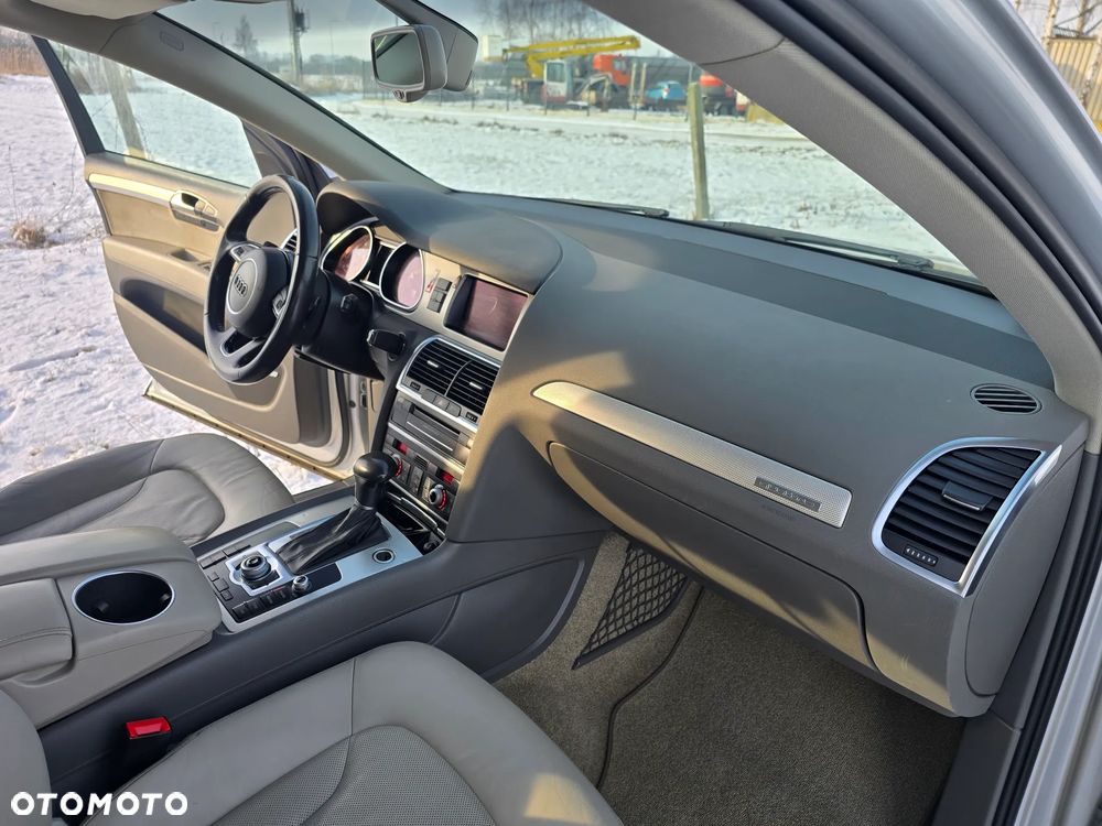 Audi Q7 3.0 TDI DPF Quattro Tiptronic - 9