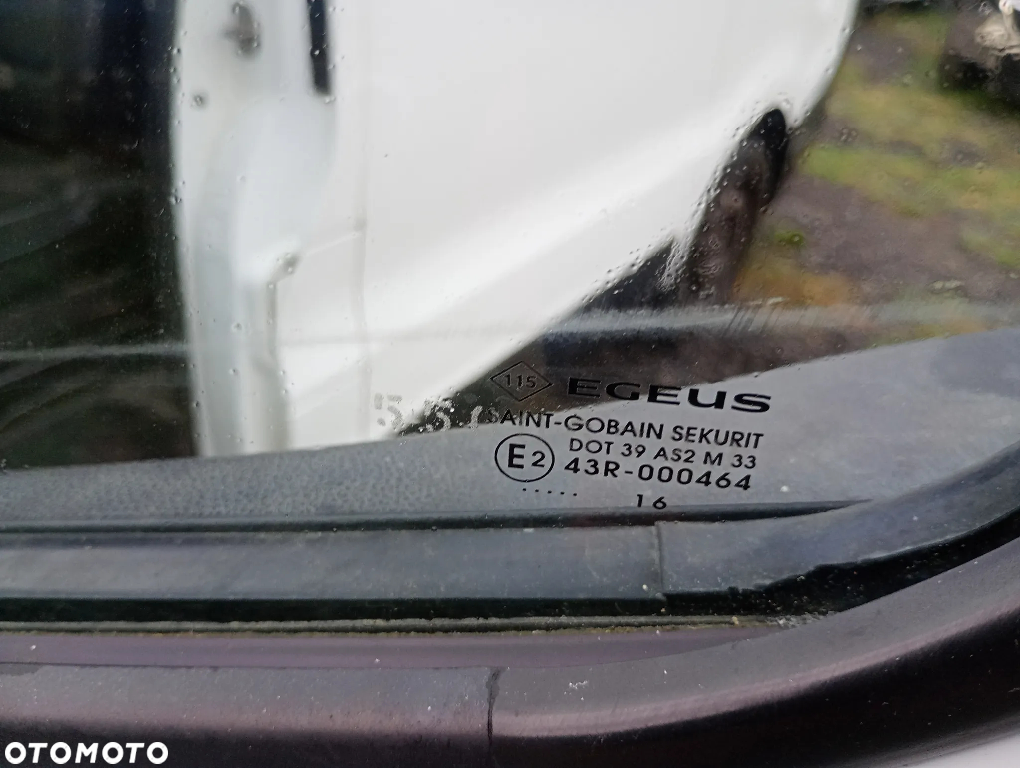 Renault TRAFIC 2018r + 2016r - 33