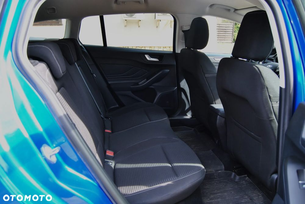 Ford Focus 1.0 EcoBoost mHEV Titanium - 8