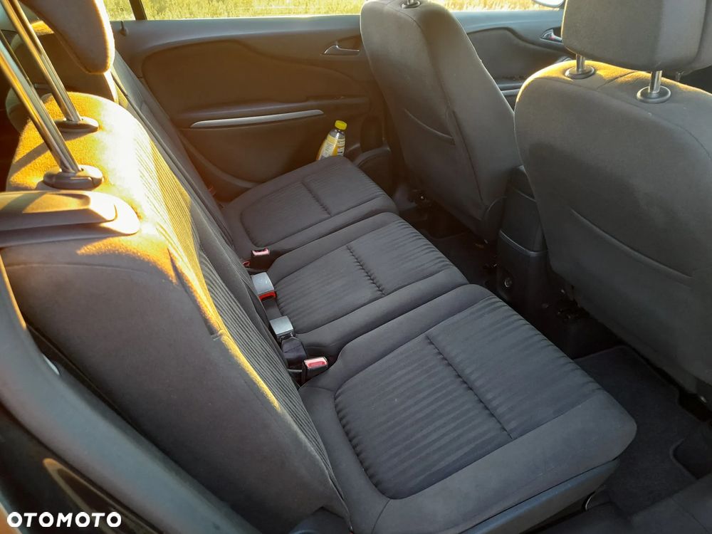 Opel Zafira - 21