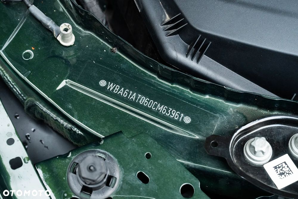 BMW Seria 4 M440i xDrive mHEV - 31