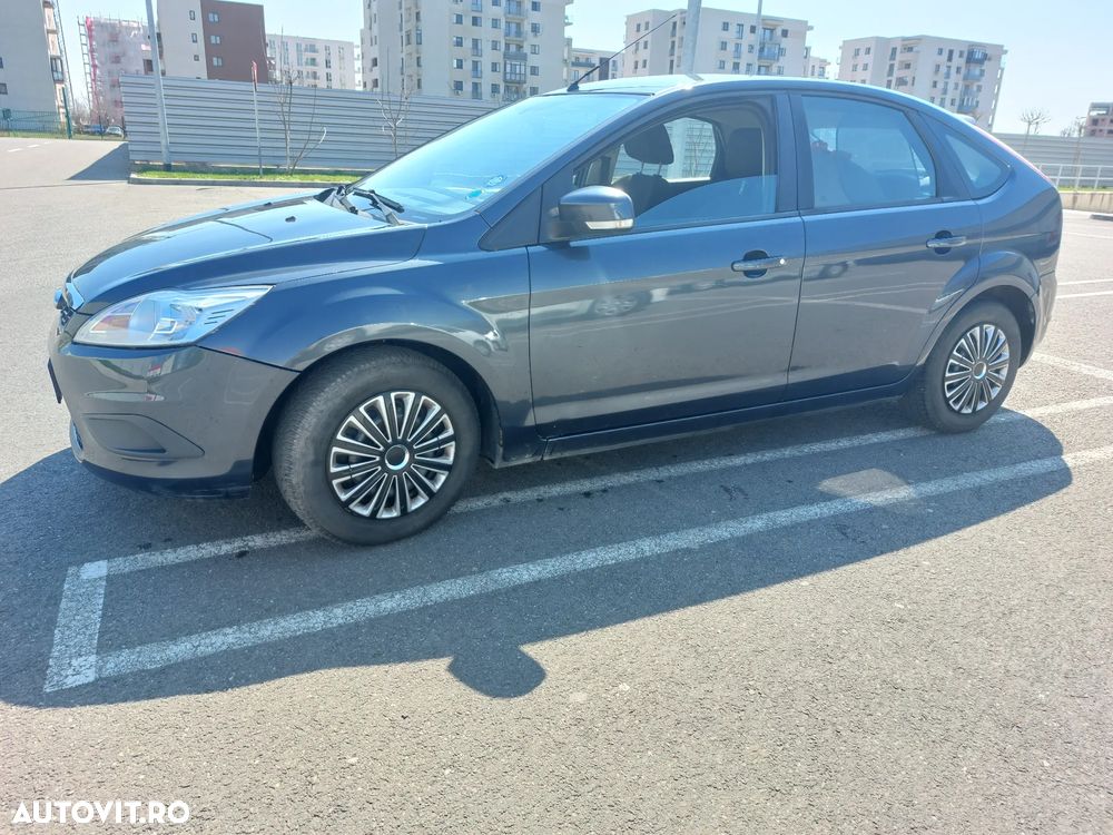 Ford Focus 1.6 Ghia - 1