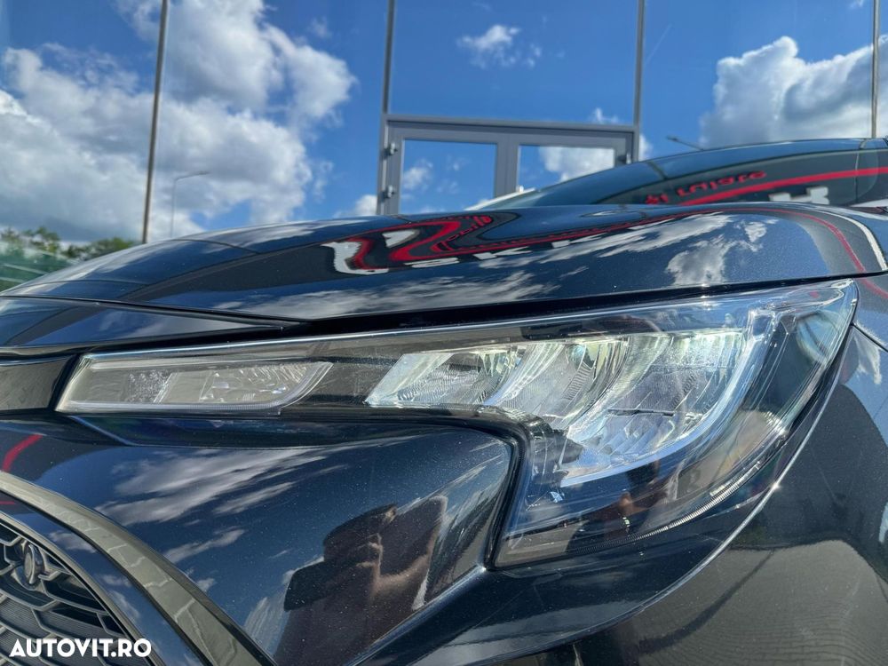 Toyota Corolla 1.8 HSD Dynamic - 33