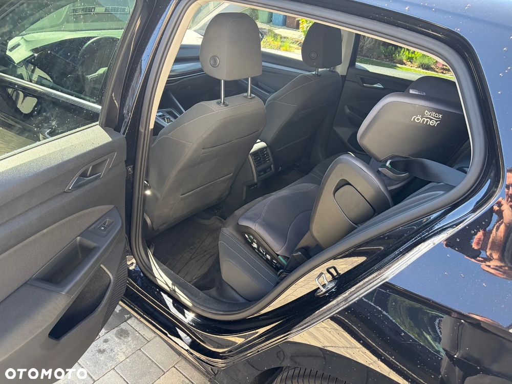 Volkswagen Golf 1.5 eTSI EVO Style DSG - 12