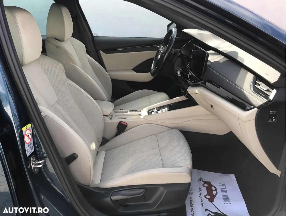 Skoda Octavia 1.5 TSI DSG MHEV Style - 16