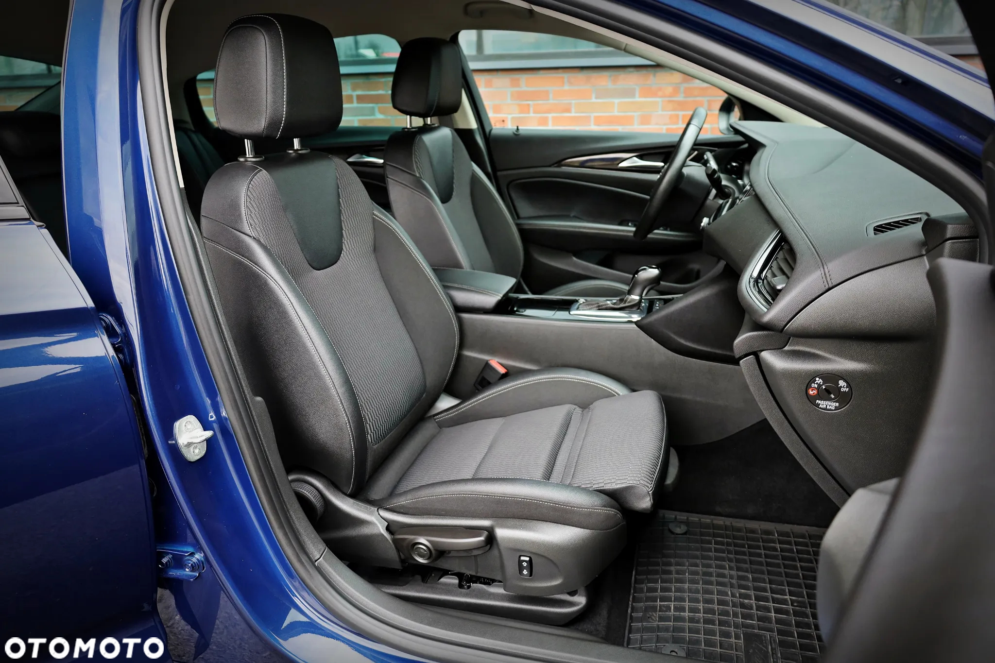 Opel Insignia 2.0 T Business Elegance S&S - 23