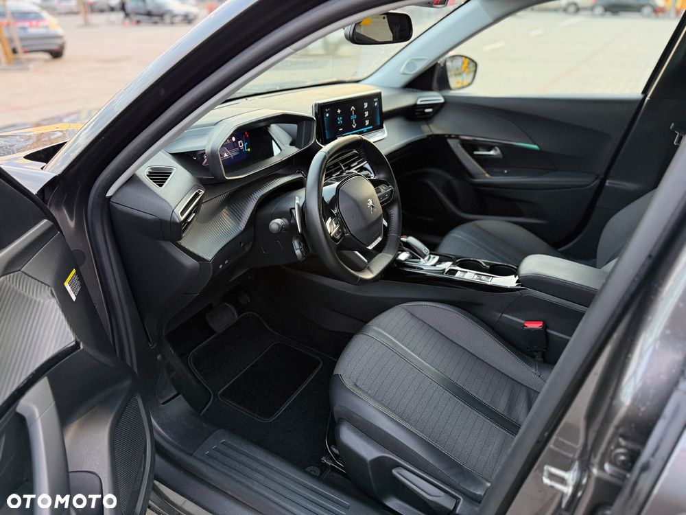 Peugeot 2008 1.2 PureTech Allure S&S EAT8 - 10