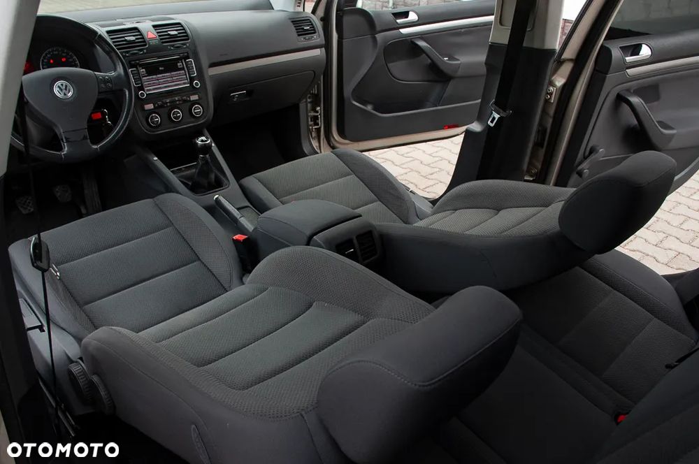 Volkswagen Golf 1.6 United - 35