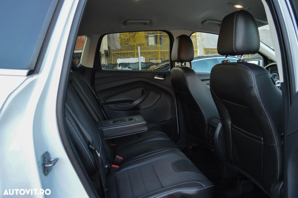 Ford Kuga 2.0 TDCi 2WD Titanium - 27