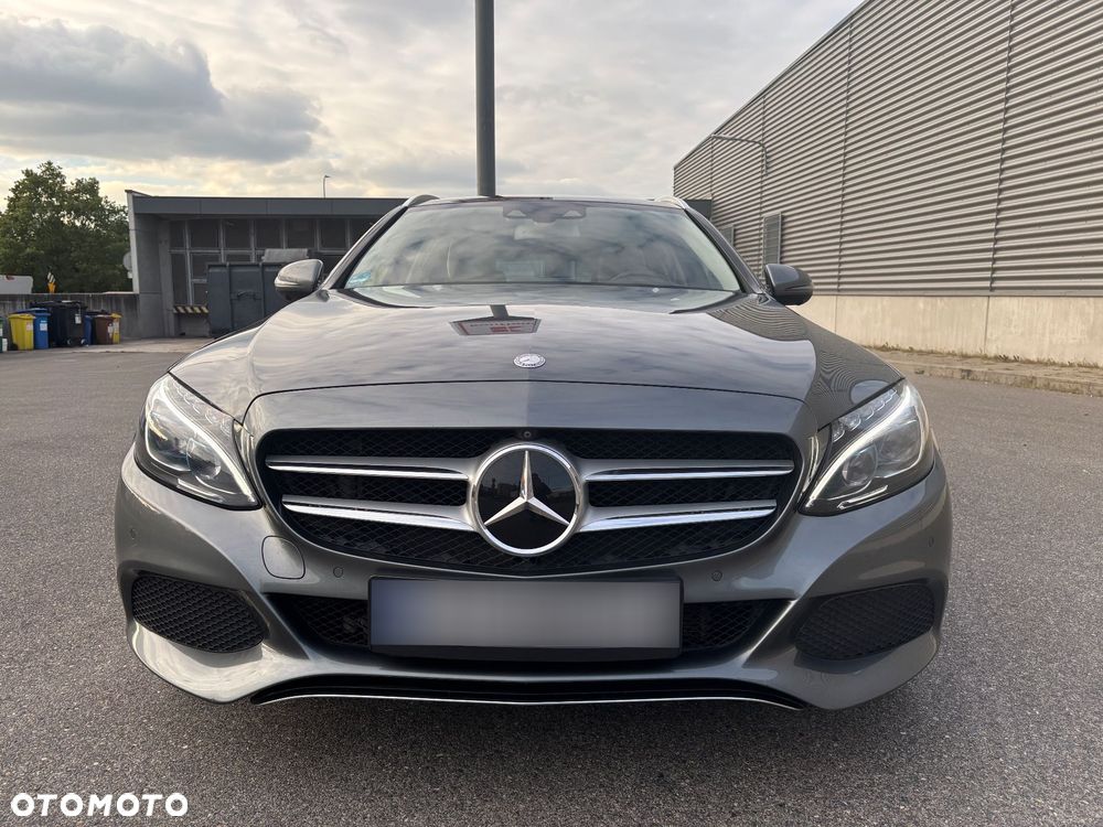Mercedes-Benz Klasa C 250 7G-TRONIC - 38