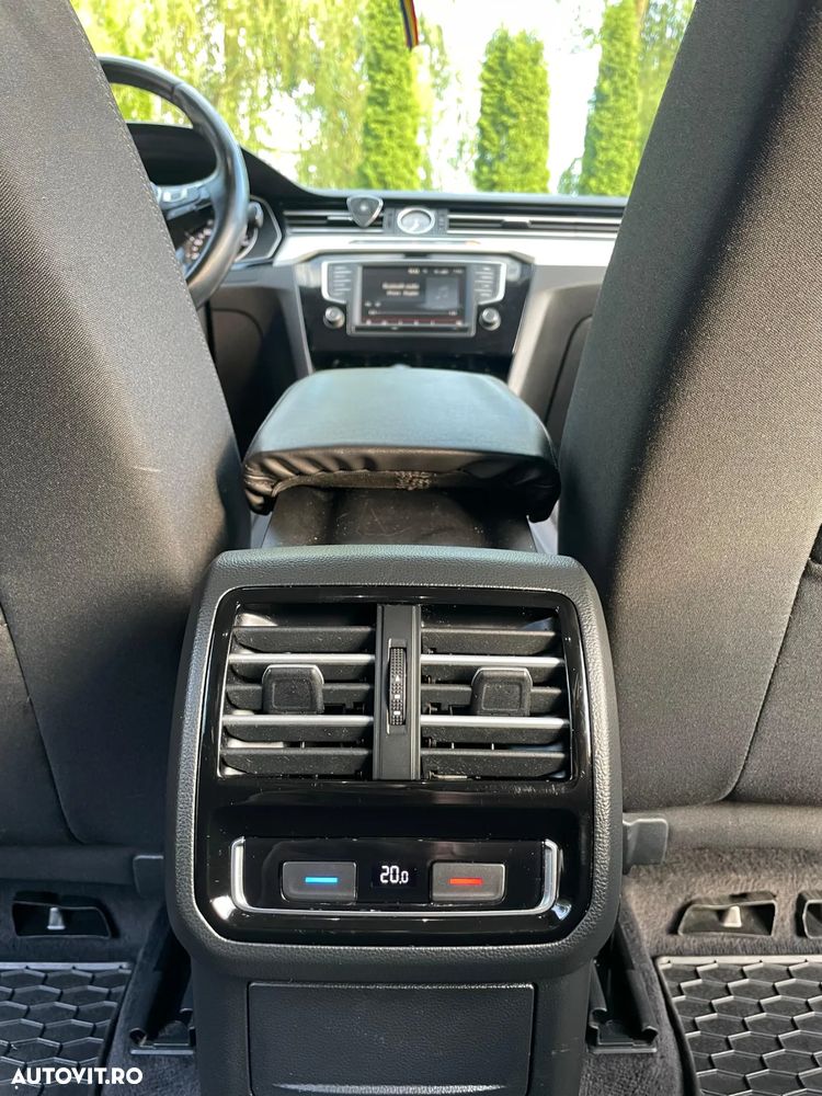 Volkswagen Passat Variant 2.0 TDI SCR DSG BlueMotion Comfortline - 24