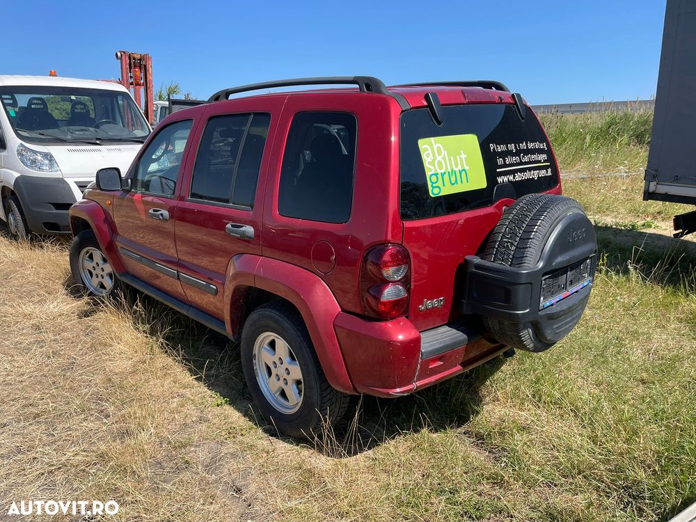 Dezmembrez Jeep Cheroke 2,8 - 2