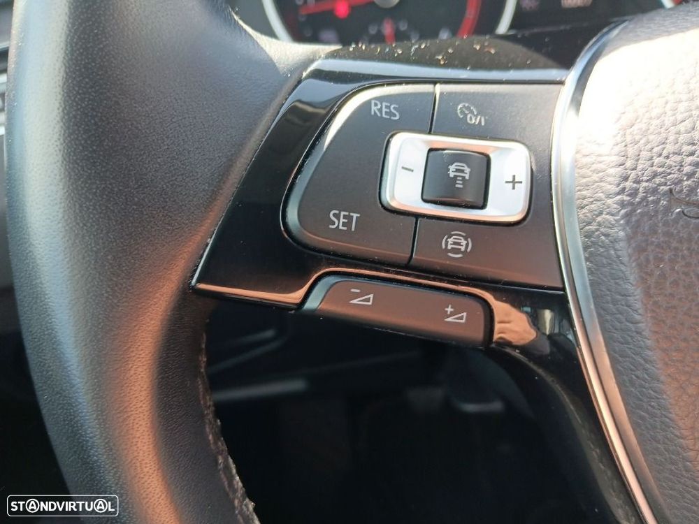 VW Tiguan 2.0 TDI Confortline - 23