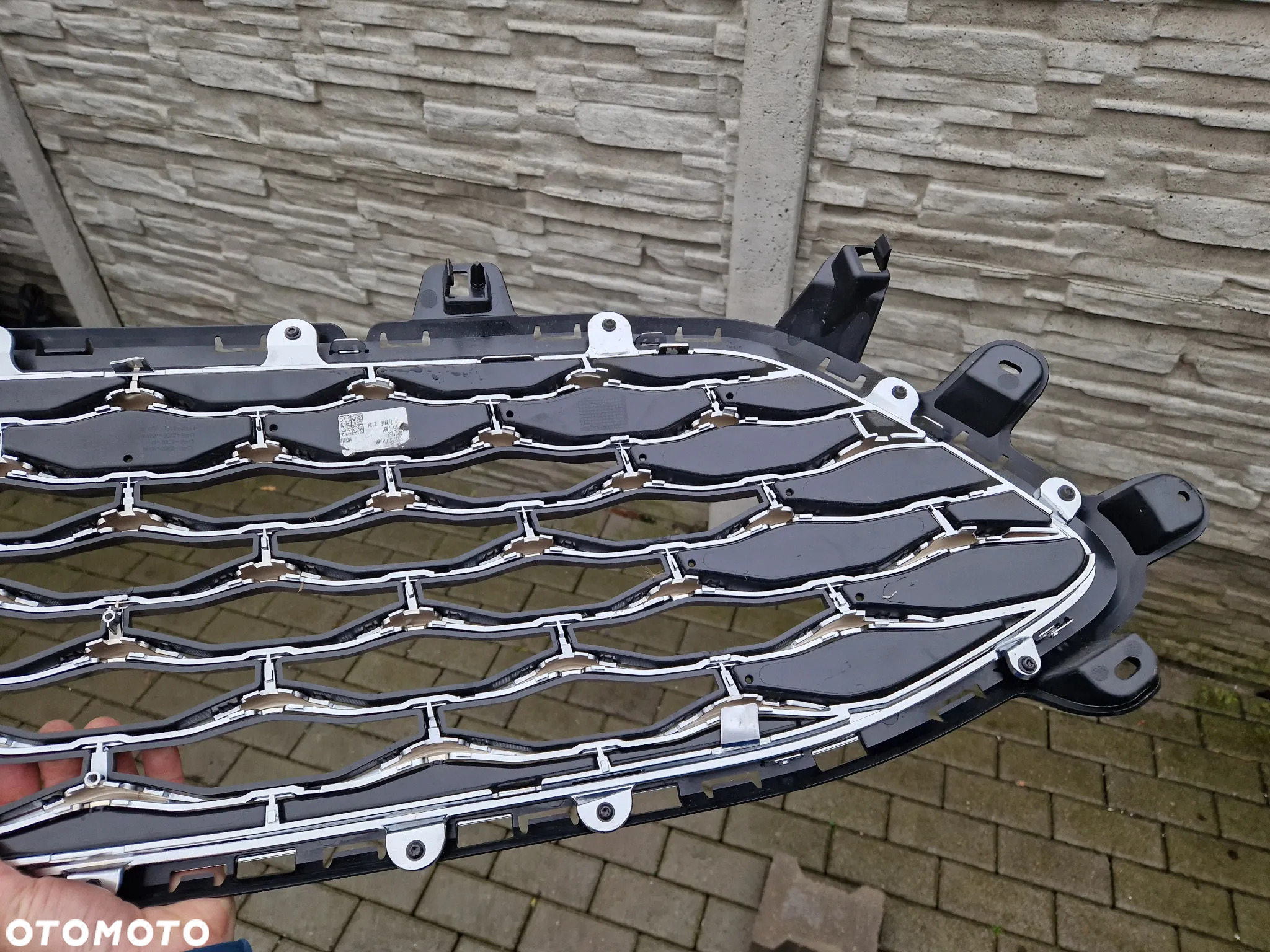 Grill Atrapa Ford Kuga mk3 vignale - 6