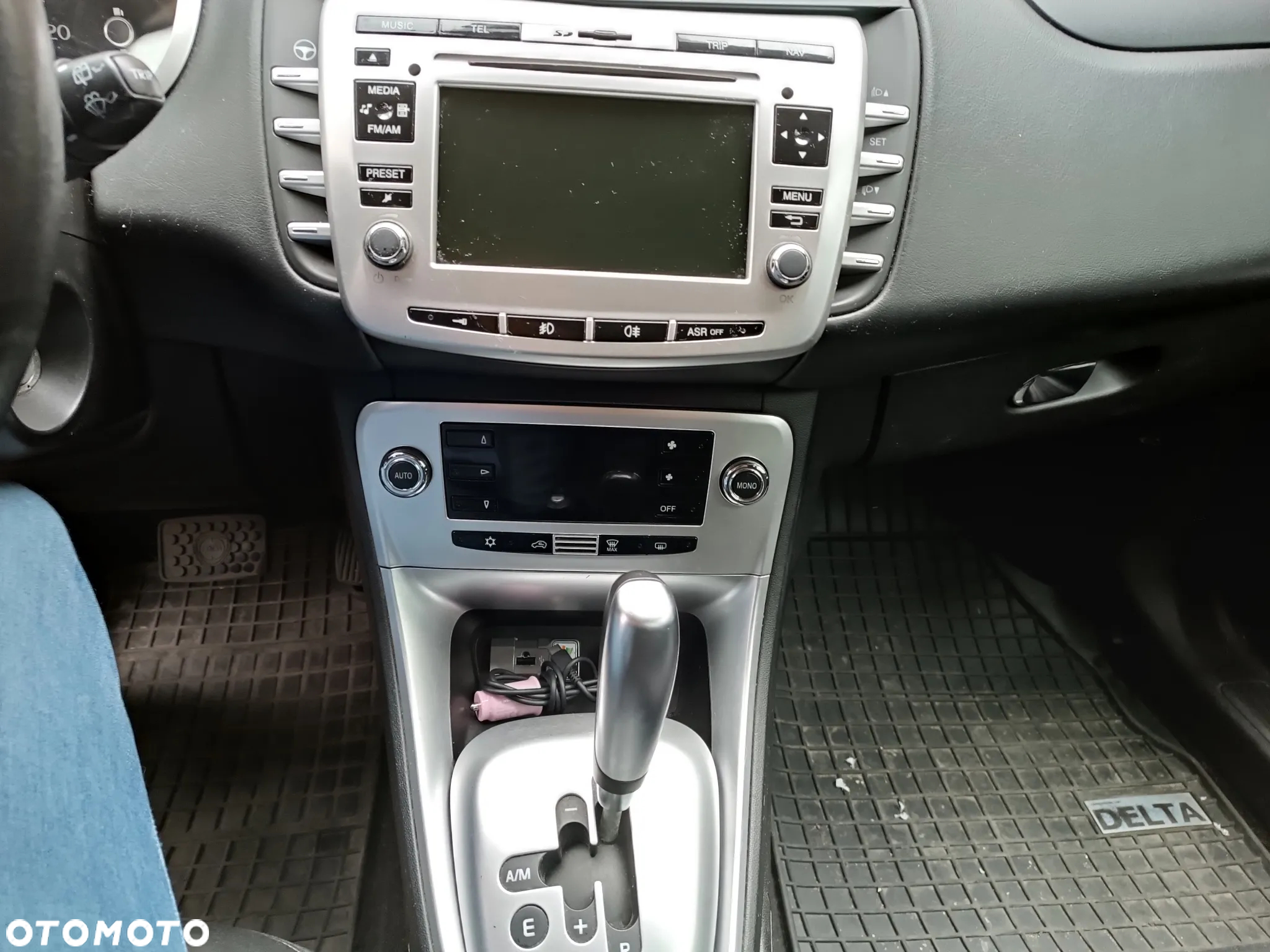 Lancia Delta 1.6 MJ Platino Selectronic - 9
