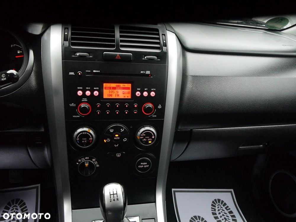 Suzuki Grand Vitara 1.9 DDiS Comfort - 21