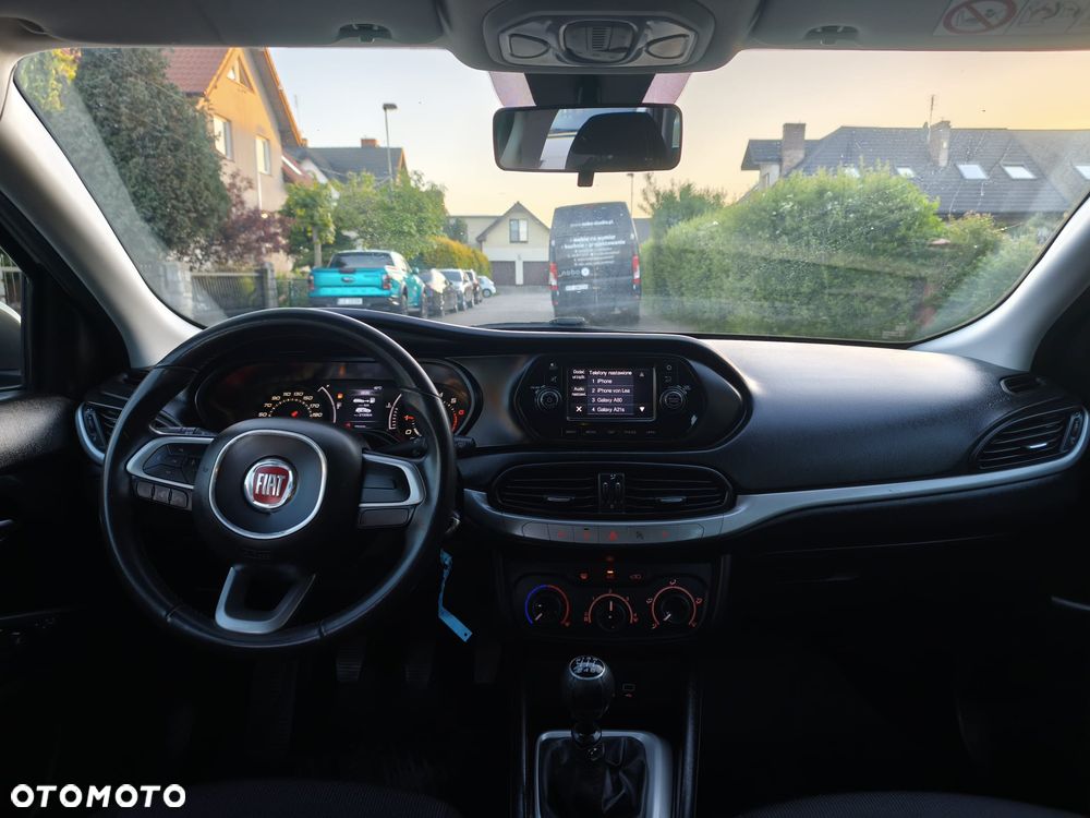 Fiat Tipo 1.4 T-Jet 16v Easy - 23