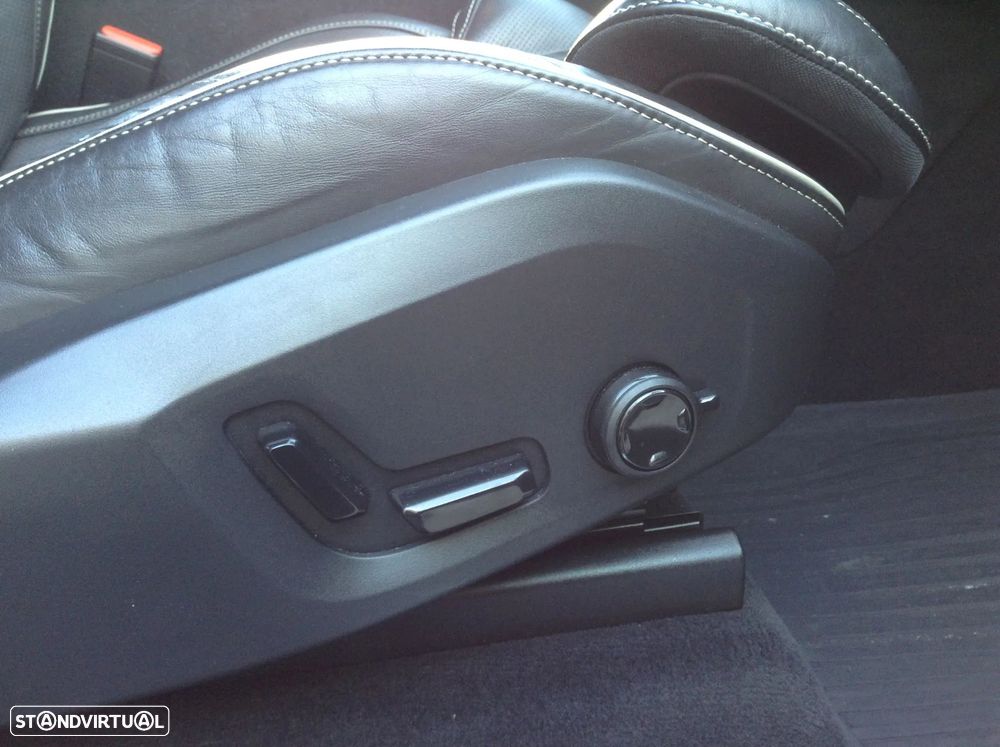 Volvo XC 90 2.0 D4 R-Design - 10