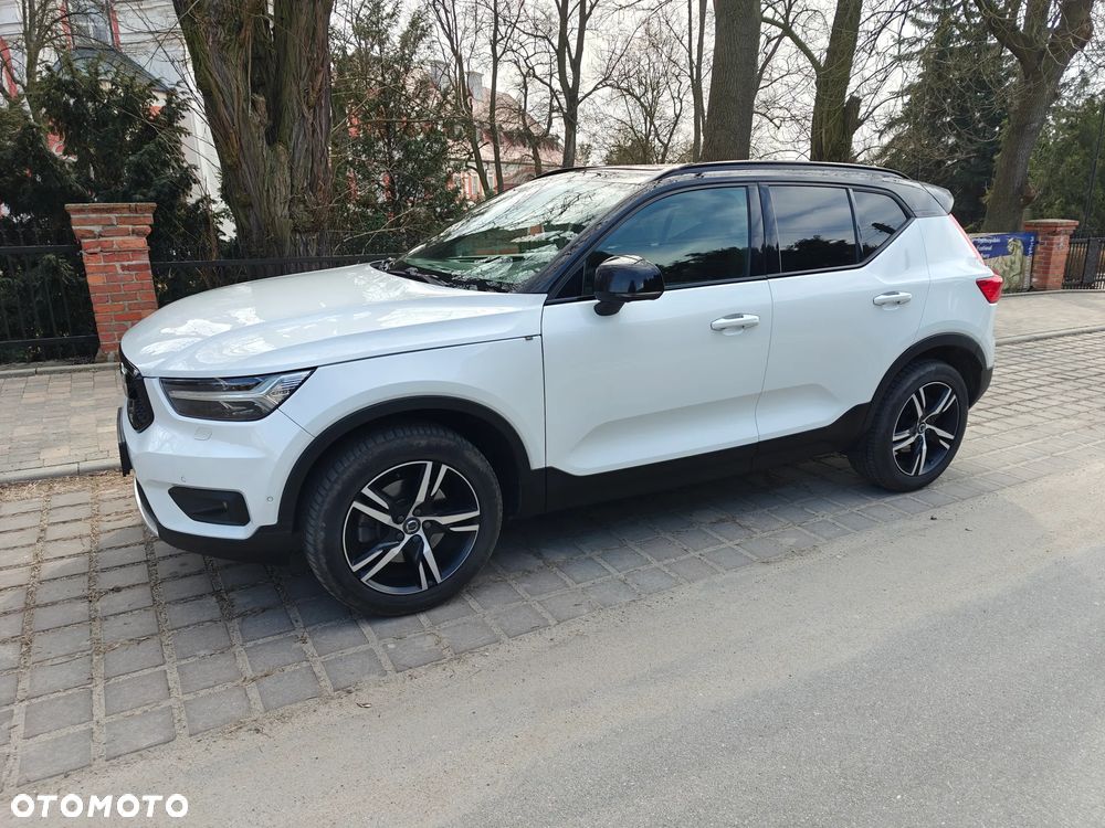 Volvo XC 40 D4 AWD Geartronic R-Design - 10