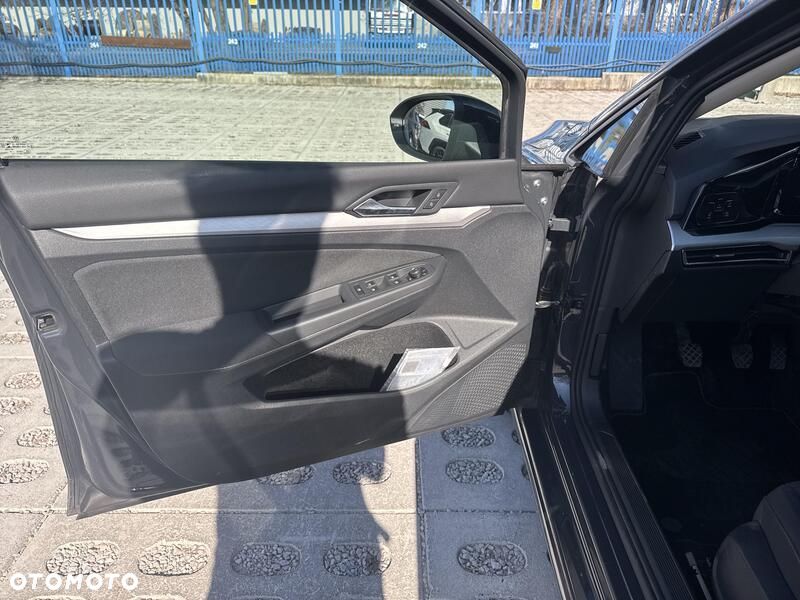 Volkswagen Golf - 14