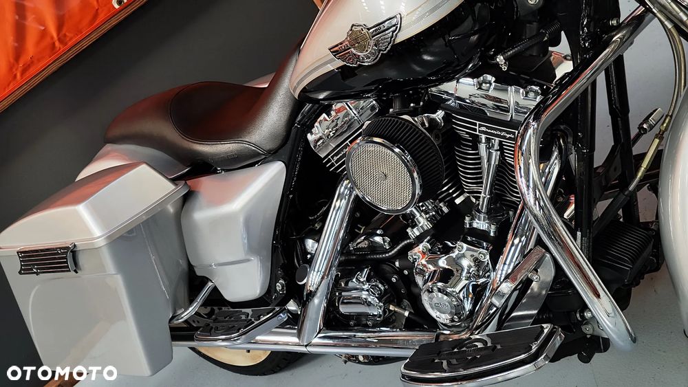 Harley-Davidson Touring Road King - 24