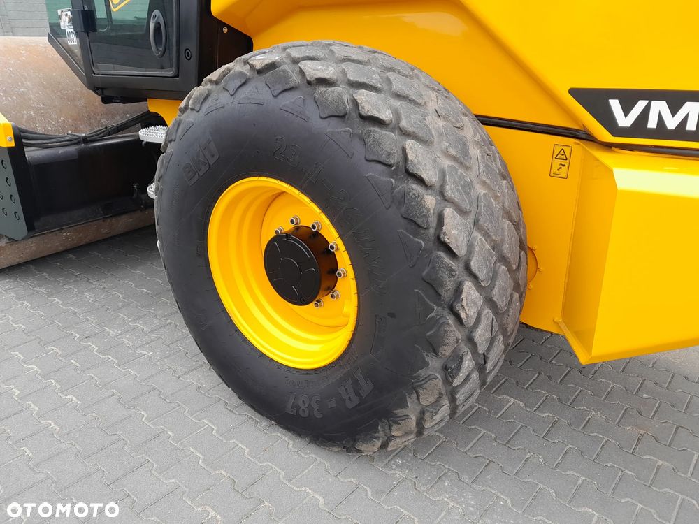 JCB VM137D - 19