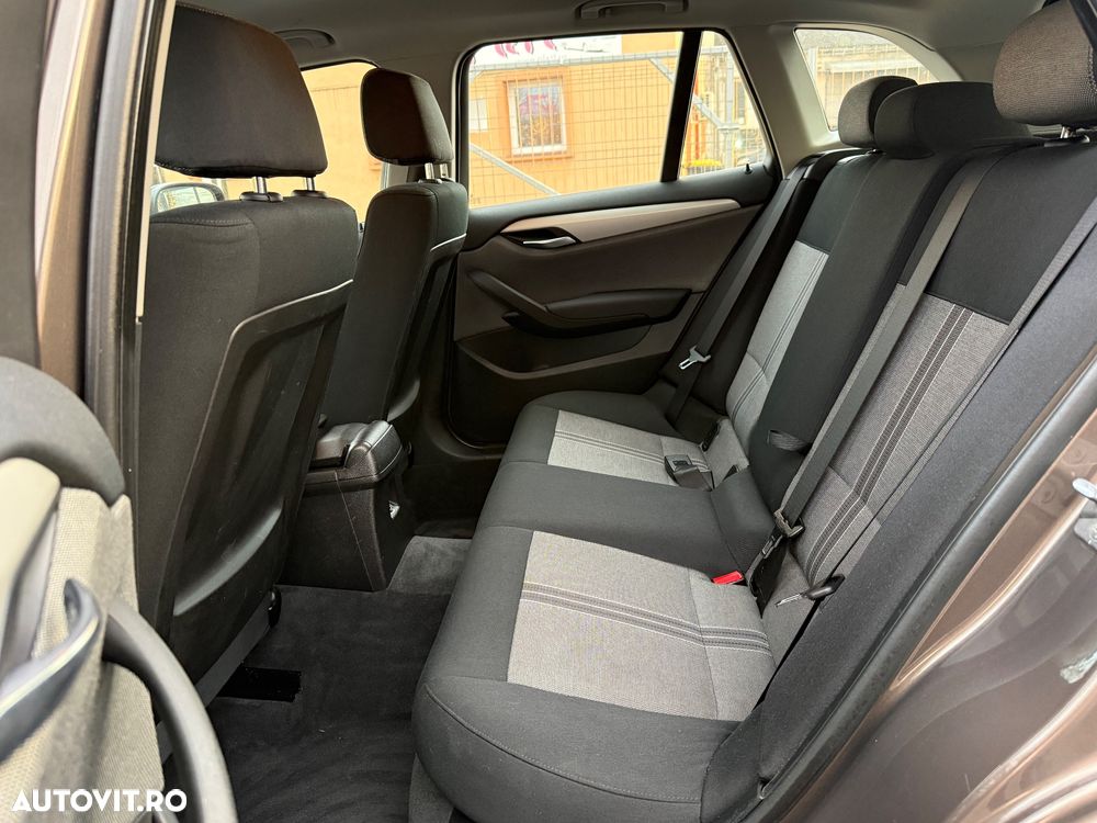 BMW X1 xDrive20d - 12