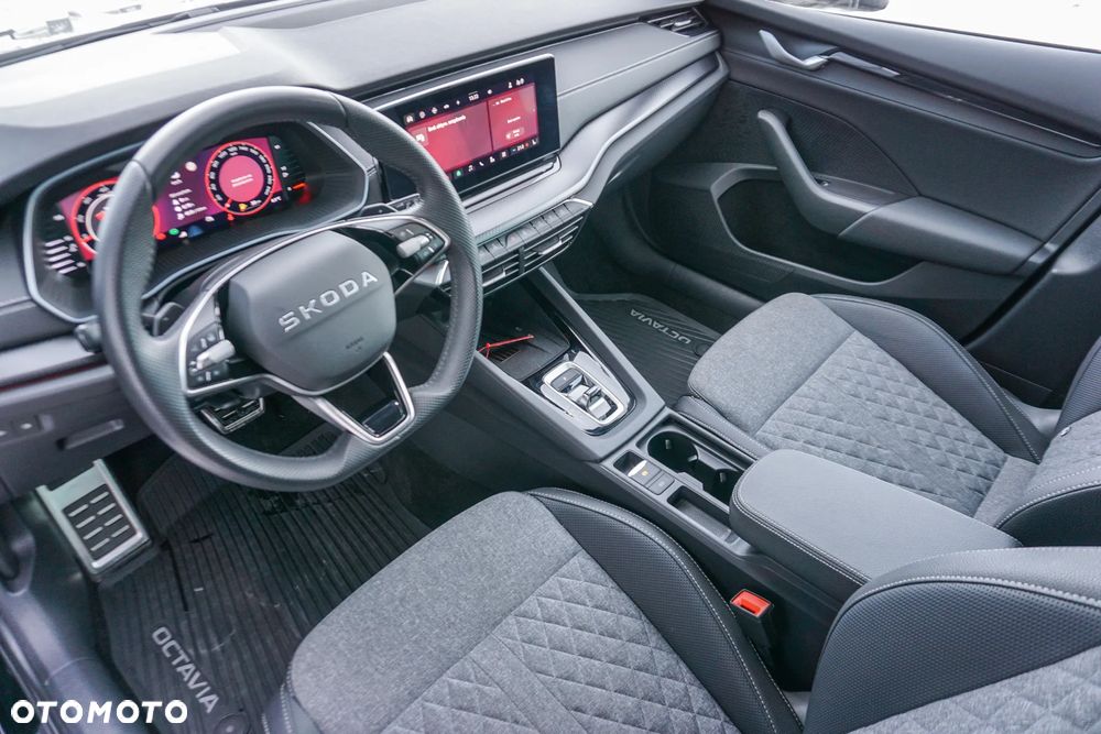 Skoda Octavia 2.0 TSI Sportline 4x4 DSG - 23