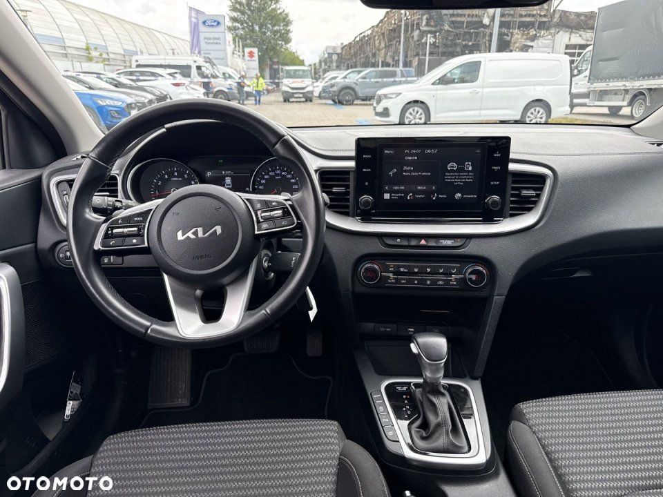 Kia XCeed - 15