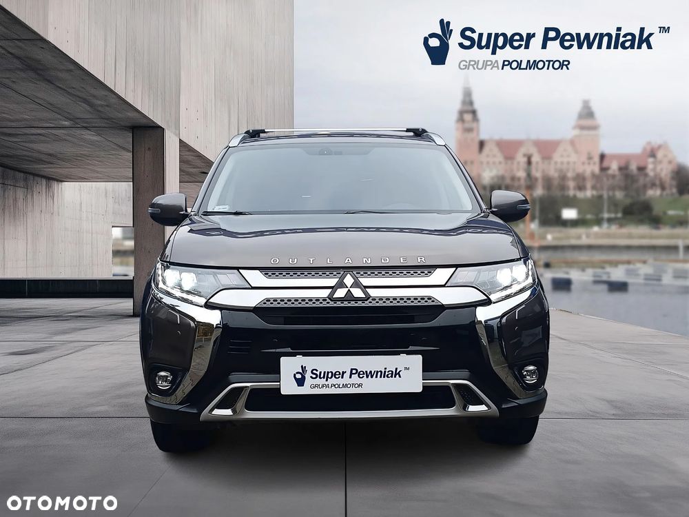 Mitsubishi Outlander 2.0 Intense + 4WD CVT - 8