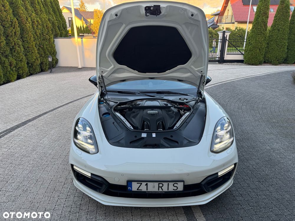 Porsche Panamera 4S - 19
