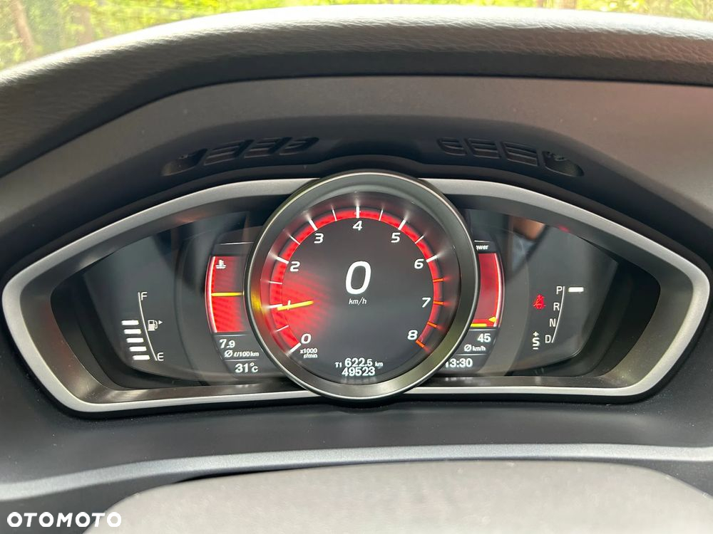 Volvo V40 T3 Drive-E R-Design Momentum - 2