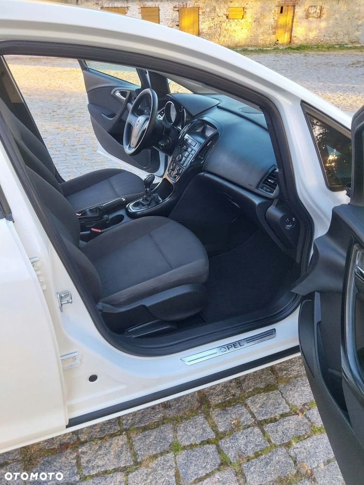 Opel Astra - 25