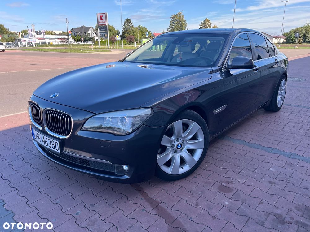 BMW Seria 7 740d - 2