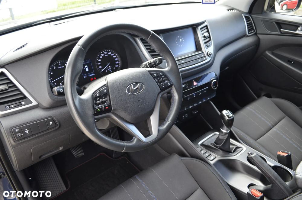 Hyundai Tucson blue 1.6 GDi 2WD Intro Edition - 32